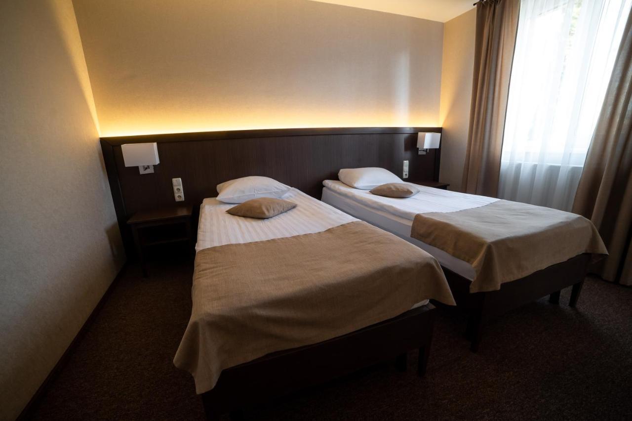 לוצק Sribni Leleky Hotel & Spa מראה חיצוני תמונה